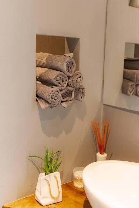 Top Central Design, 2 Bedroom, Ndk, Free Secured Parking Sofía Exterior foto